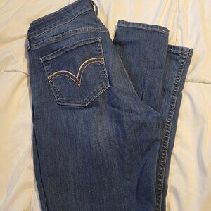 Levis Jeans